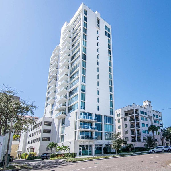 176 4th Ave NE, St. Petersburg, FL 33701 (Go Smile - Dentist)